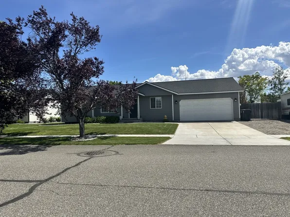 4914 Sinai Dr, Pasco, WA 99301