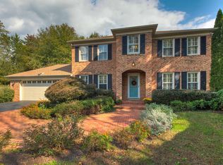 3137 Hunt Rd, Oakton, VA 22124
