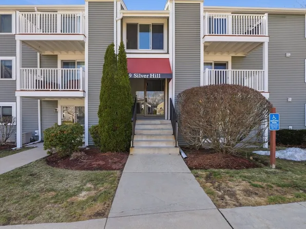 9 Silver Hill Ln APT 15, Natick, MA 01760