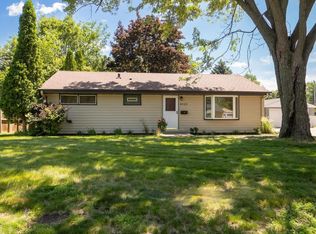 8121 Clinton Ave S, Bloomington, MN 55420