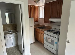 41-44 149th St #BB, Flushing, NY 11355