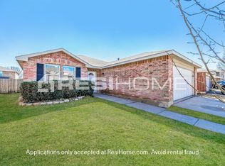 1612 Rialto Way, Justin, TX 76247