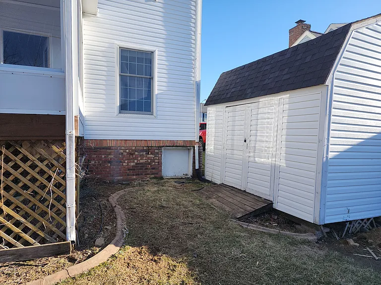 736 Lori Ln — Photo 33