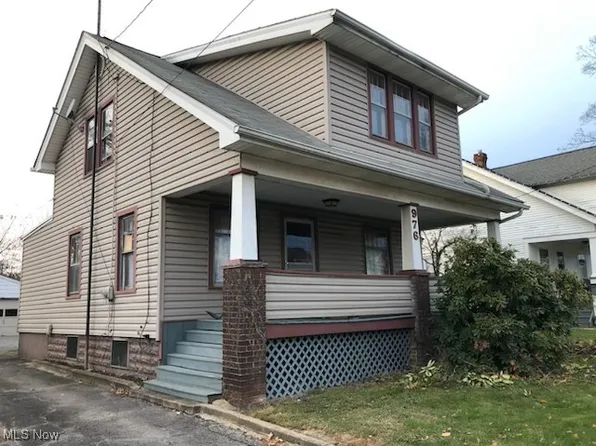 976 Hazelwood Ave SE, Warren, OH 44484