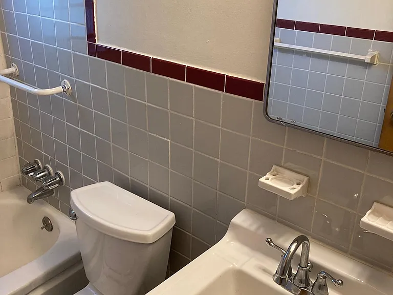 2095 Warrensville Center Rd #C8 — Photo 18