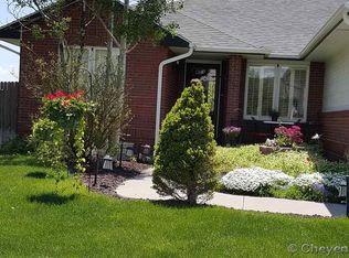 2527 Summit Dr, Cheyenne, WY 82009