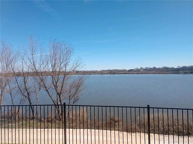 2nd image of 3017 Settlement Dr Unit 15