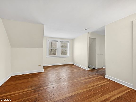 5th image of 1918 N Damen Ave APT 3R