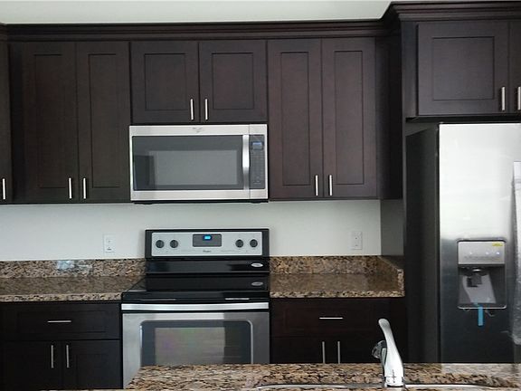 4th image of 4544 SW 16th Place Cpe
