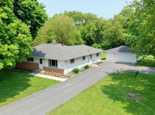 210 Kossow Rd, Waukesha, WI 53186