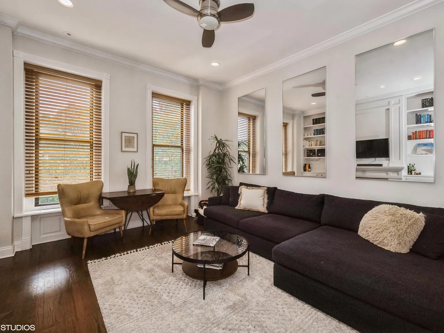 1 bed, 800 sqft, $2,995 — Photo 3