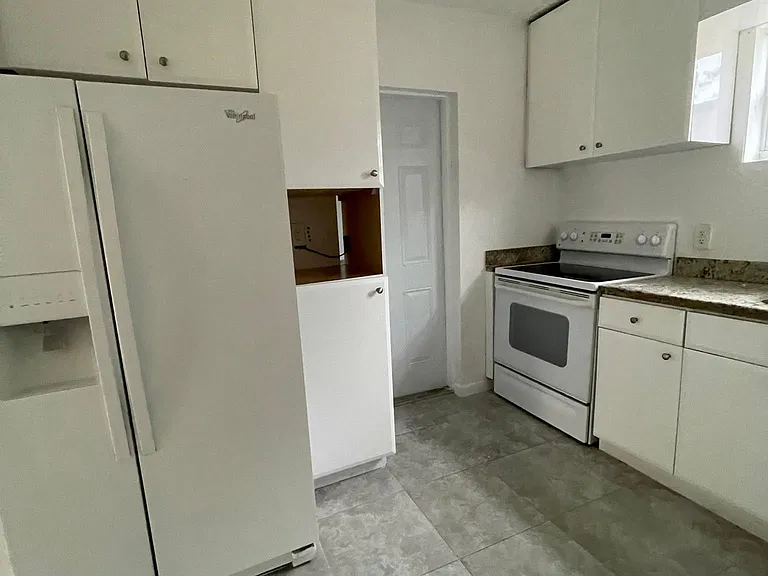 230 NW 64th St #3 — Photo 17