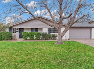 1009 Russell Rd, Everman, TX 76140