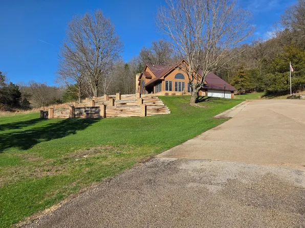 100 Oak Knoll Dr, Rushford, MN 55971