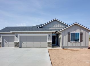 2425 E Whisper Wind Dr, Kuna, ID 83634