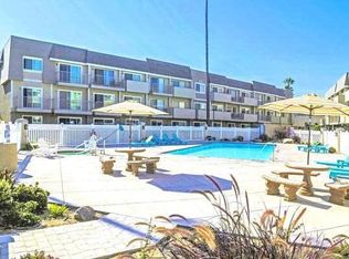 284 E Surfside Dr, Port Hueneme, CA 93041