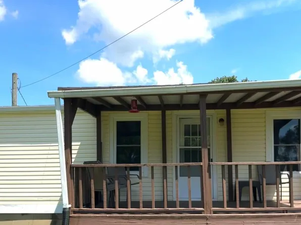 615 Washington St, Higginsport, OH 45131