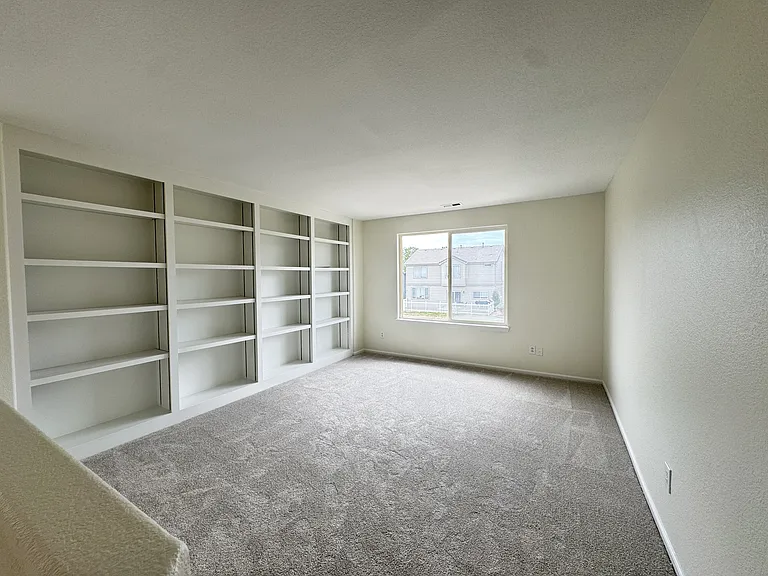 2444 E 127th Pl — Photo 11