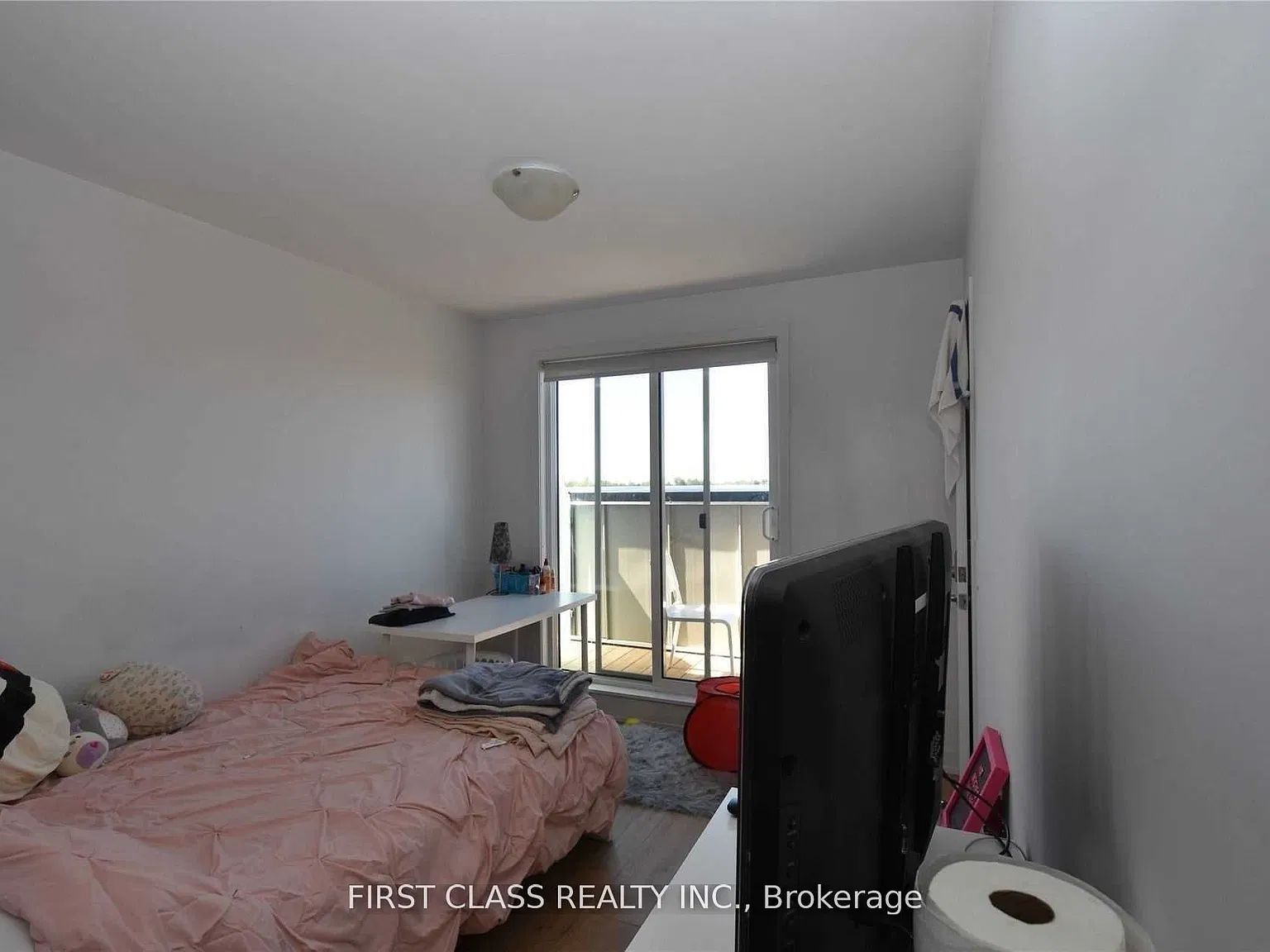 1 bed, $950 — Photo 4