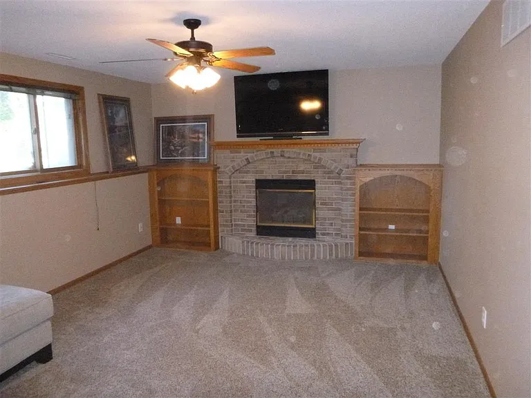 808 Chalet Dr NW — Photo 11