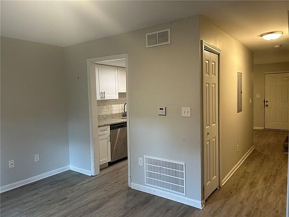5th image of 2604 Campbellton Rd SW #1G