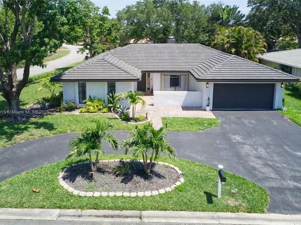 10395 NW 42nd Dr, Coral Springs, FL 33065