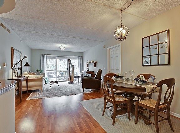 4th image of 11 S Wille St #1-207