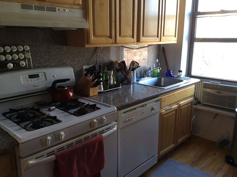 1st image of 66 Garfield Pl APT 2L