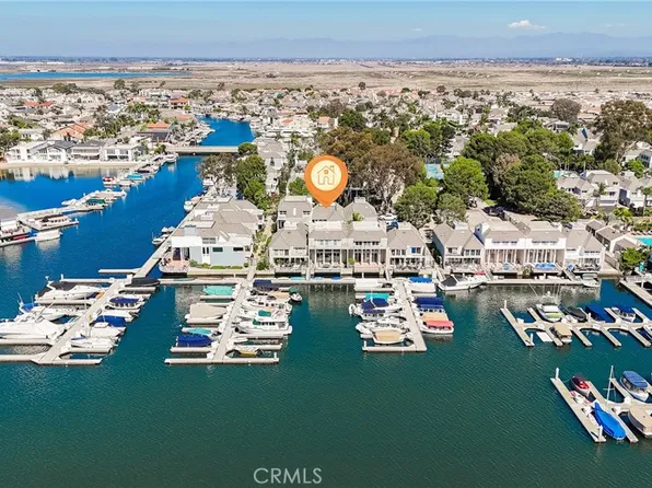 16433 Wimbledon Ln, Huntington Beach, CA 92649