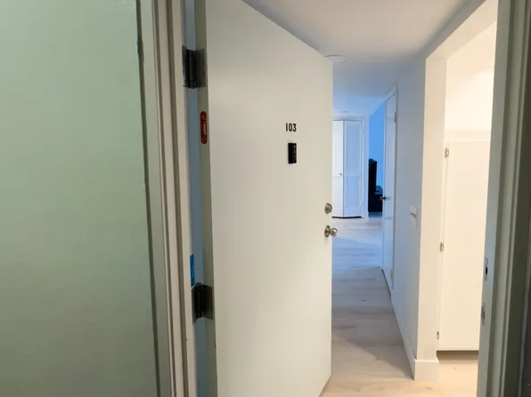 2110 Palos Verdes Dr N Unit 103, Lomita, CA 90717