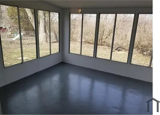 4 bed, $1,800 — Photo 2
