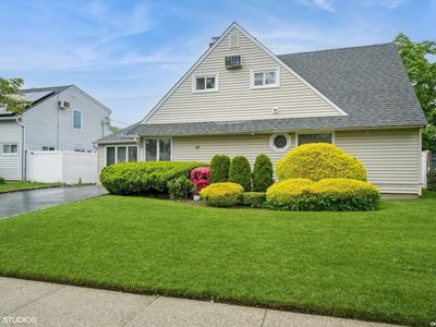 36 Sprucewood Drive, Levittown, NY, 11756