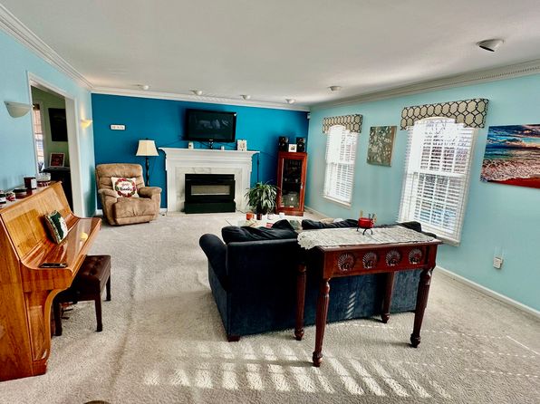 50 Kingswood Dr UNIT 50, Bethel, CT 06801