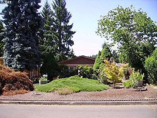 9175 SW Link Dr photo 1