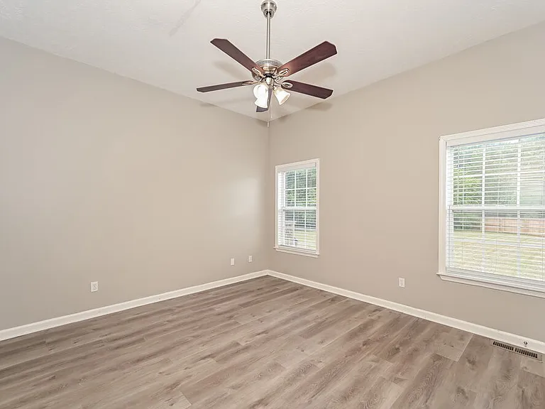 1210 Sweetwater Pl — Photo 10