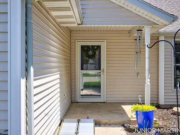 4th image of 2944 Willow Terrace Ct #56