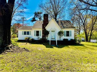 1005 N Main St, Oakboro, NC 28129