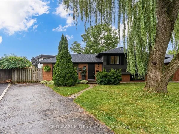 409 Scarsdale Cres, Oakville, ON L6L 3W6