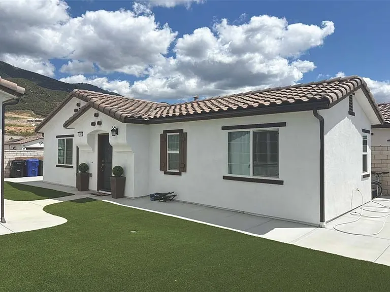 3445 E Ketring Ct — Photo 1