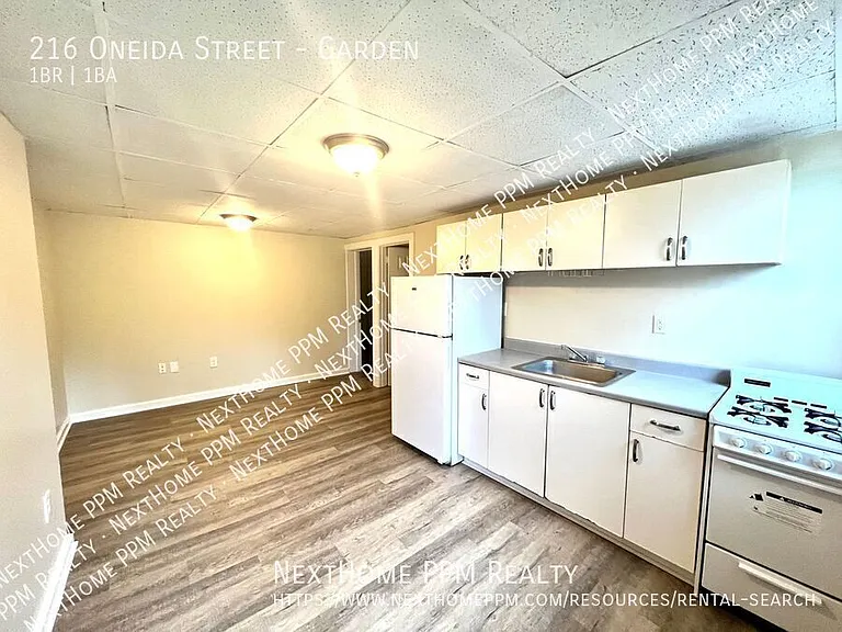 216 Oneida St #GARDEN — Photo 10