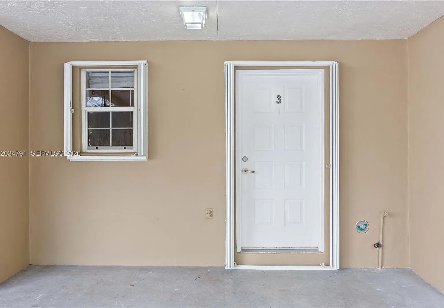 The Oaks Condo — Photo 4