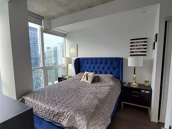 5th image of 88 Blue Jays Way Floor 36