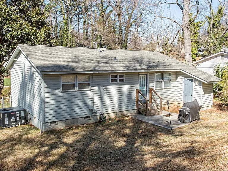 2515 Thornton Rd — Photo 23