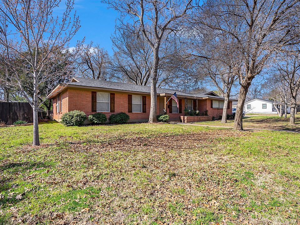 709 Hurstview Dr, Hurst, TX 76053 Zillow