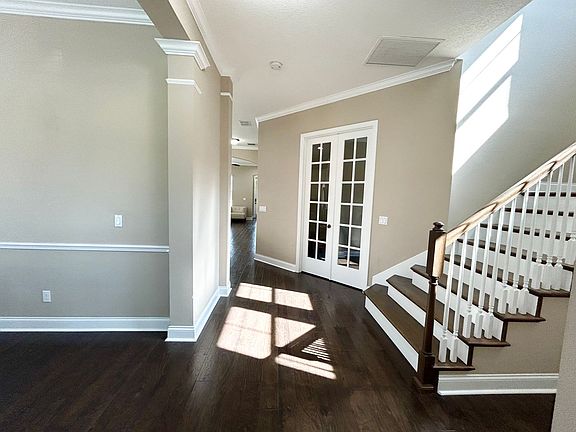 4th image of 8495 Laureate Blvd