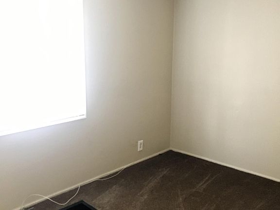 4th image of 3427 Miami St #1