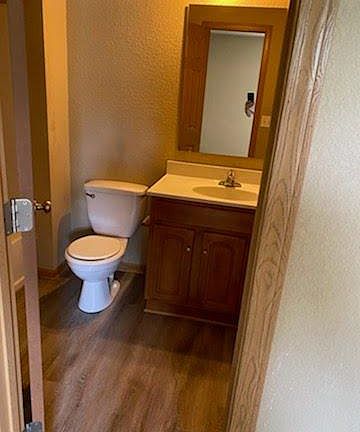 3rd image of 10362 Sloan Ave #10362