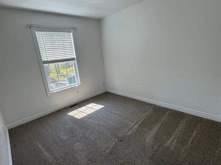 1051 Bratton Br #20 — Photo 17