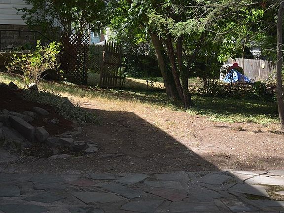 4th image of 42 Appleton Ave
