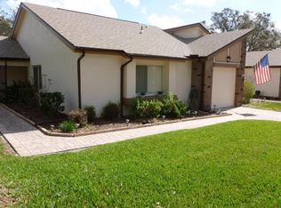 7401 Heather Walk Dr, Weeki Wachee, FL 34613